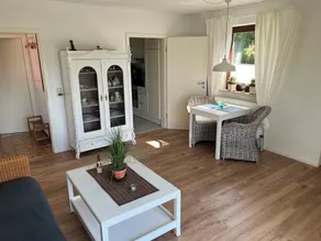 Idyllisches Ferienhaus in Timmdorf auf Seegrundstück mit eigenem Seezugang - Image 4