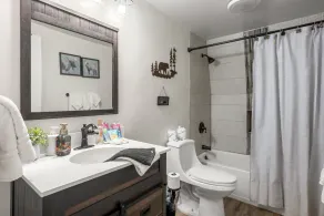 Moonlight Memories - Located in a beautiful, desirable area with a large deck! - Image 2
