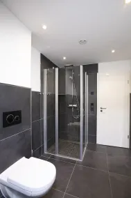 Relax House, with an outdoor hot tub and sauna for exclusive use, 300 meters from the lake - Image 5