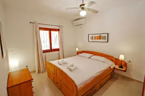 Sola - pretty holiday property with garden and private pool in Benissa - Image 4