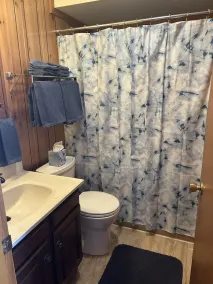 Lower level, cozy, dog friendly chalet in a wooded location-3 blocks from skiing - Image 3