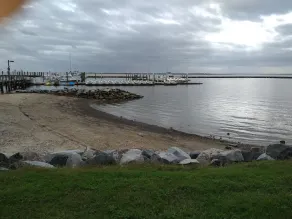 Walk to beaches, large beautiful 2bdrm two bath, \"Kingsmill on the James\" - Image 4