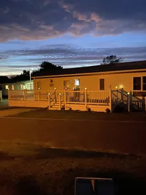 Luxury Air Conditioned holiday Lodge . sleeps 5  Burgh Castle  Great Yarmouth - Image 5