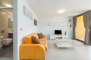 Right in the Porec center, near the beach,WiFi,air conditioning,garage, elevator - Image 2
