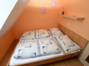 Comfy Holiday Home near Forest in Medenec - Image 4