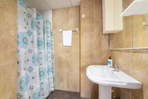 Room 'Habitación Triple' with Wi-Fi and Air Conditioning - Image 3