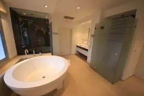 Villa Riviera est la plus luxueuse des villas de la ville. Donc, si vous voulez le meilleur ... - Image 3