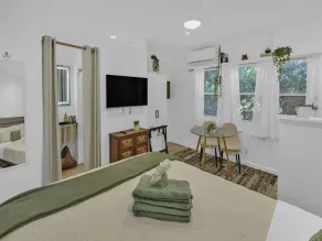 Garden Beach studio @The Island - Image 5