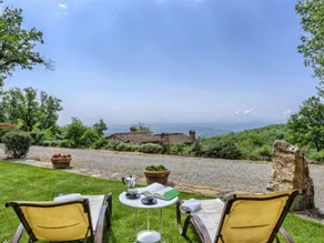 Federico farmhouse with swimming pool and jacuzzi, panoramic position in Chianti - Image 5