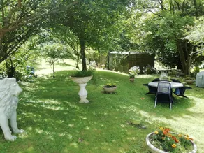 10 mins from the beach and on the banks of a river, Country property - Image 4