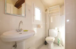 3 Bedroom Gorgeous Home In Prunete - Image 3