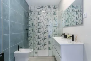 Burgau Luxury Beach Apt, private rooftop + jacuzzi overlooking beach - Image 2