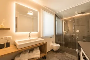 Holiday Apartment \"Roderer\" with Mountain View, Wi-Fi, Balconies & Terrace - Image 4