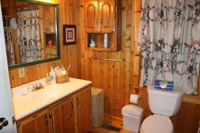 \"THE PHOENIX\" Lakefront Log Cabin i den smukke Maine Highlands - Image 2