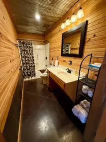 Rustikale Lodge für 14 in der Nähe von Current River auf privaten 35 Hektar - Image 4
