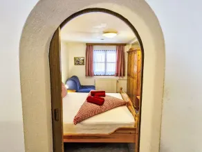 Lovely apartment in villa for 4 guests with WIFI, TV, patio and pets allowed - Image 5