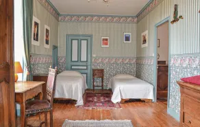 Gorgeous home in Mouterre-Silly - Image 4