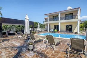 507 -Impressive villa, Quiet area, 3min walk to taverns, Near Coral bay Free A/c - Image 5