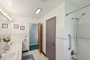 Elkhart Haven- Cozy Family Retreat - Image 3