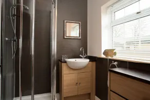 Shepherds Cottage - Spacious cottage with sea views - Image 4