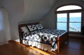 Superb Oceanfront Home - Image 4