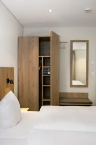 Apartment 55m² ground floor - comfort - terrace - near hotel - Image 4