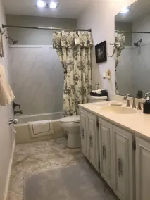 Luxury Apartment with private entrance in Deerwoods - Image 2