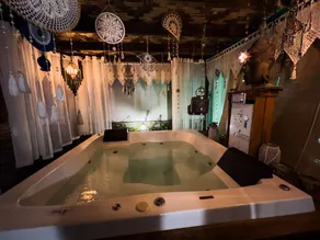 Cottage 6 Schlafzimmer, Pool, Sauna, Holzofen Carnival City zu Pferd - Image 2