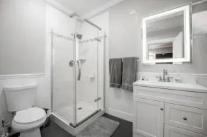 ÉLÉGANT CENTRE-VILLE TACOMA HOME UNIT A - Image 2