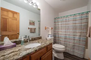 Mill. $ View - Immac. Multipurp. Condo in the Heart of it All - Image 3