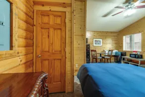 Explore the Mississippi River! Cabin in Cochrane - Image 4