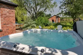 Finest Retreats - Fox and Hare - Image 5