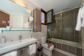 Panoramic Sea view * Amazing Value4money * Perfect Location - Image 3