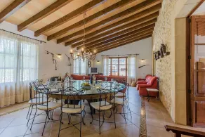 Ein traditionelles mallorquinisches Landhaus mit weitläufiger Außenanlage, privatem Pool und Tennisplatz! - Image 5
