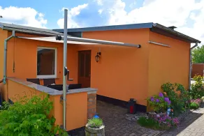 Quaint Bungalow in Reddelich near Baltic Sea Coast - Image 5