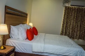 Three Bedroom Serviced Apartment With Fully Equipped Kitchen - Cloud9Homes - Image 4