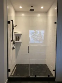@HouseonGlacier - Modern Ski-in, Ski-Out Chalet with Private Hot Tub & View - Image 2
