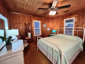 Super Cute, Cozy, Historic Sea Spray Cottage #5 - Image 3