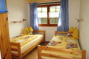 Pleasant Holiday Home With Balcony - Image 3