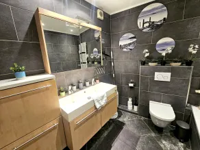 Well-Appointed 2BR flat with terrace&parking-HOL127 - Image 5