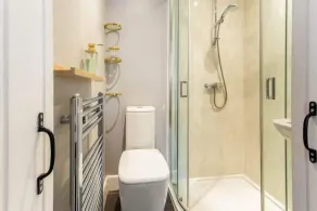 STABLE - UNIQUE STAY | SLEEPS 2 | PETS ALLOWED | WI-FI - Image 3