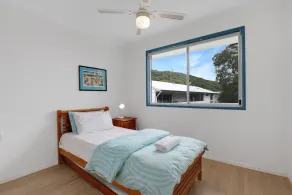 3 bedroom 2 bathroom townhouse in convenient, central Point Lookout. - Image 5