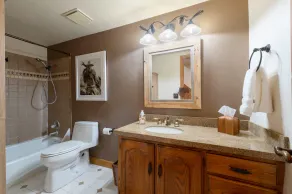 Luxe privé skis aux pieds / vieille maison privée de la vieille ville 3 lits +, 3 salles de bain, bain à remous - Image 3