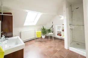 Modern, comfortable vacation apartment with terrace, on the Main Valley cycle path - Image 4