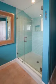 Amazing Gem with Guest House and Private Sandy Beach on Lagoon Pond - Image 4