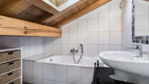 MERIBEL CENTER - LOVELY CHALET FOR 8 - PARKING - 5MN SKI SLOPES - DIRECT OWNER - - Image 2