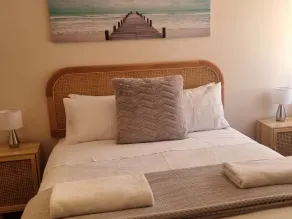 Estuary water views 4bedroom 2 Bathroom  home with pool Australind / Bunbury WA - Image 3