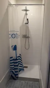 Hus totalrenoveret og moderniseret i år på Côte de Granit Rose - Image 5