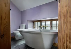 Cozy Cottage in the Heart of Buxton, No Deposit - Image 4