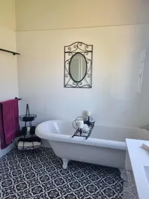 Pinetree Cottage Narromine - Image 3